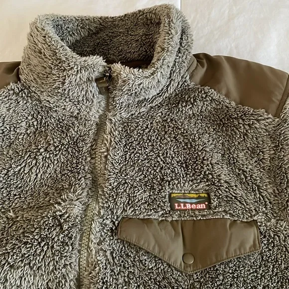 L.L. Bean Hi-Pile Fleece Jacket - Picture 3 of 5